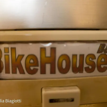 Bike House 5 